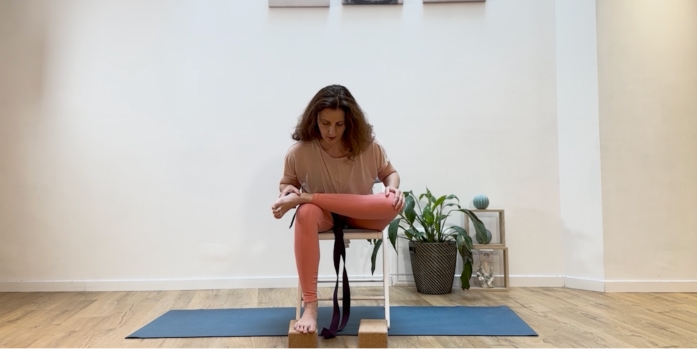 yoga chaise et benefices pour le corps